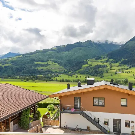 Serene In Walchen With Valley Views 公寓